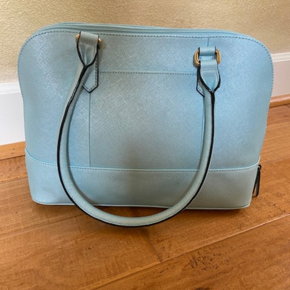 Brand new Tignanello purse with classic design